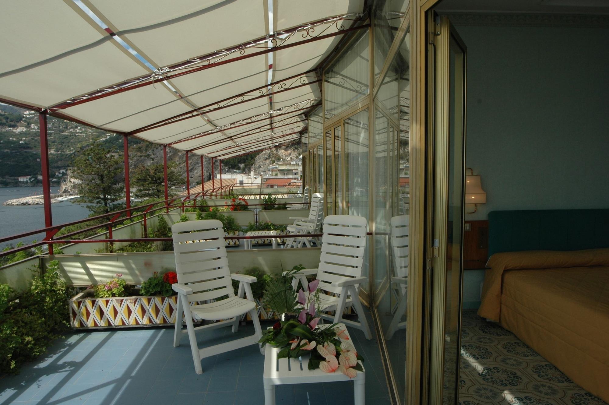 Reginna Palace Hotel Maiori Kültér fotó